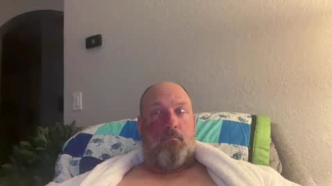 giveitup193 online show from 13, 1, 2025