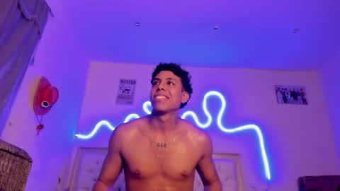 Snapshot of glader_guy chatting on 16, 10, 2025 only for you bby online show from 16, 10, 2025