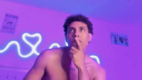 Snapshot of glader_guy chatting on 7, 11, 2025 only for you bby online show from 7, 11, 2025