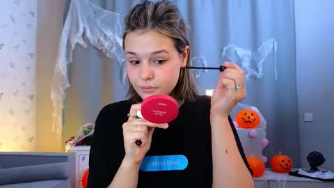 Michelle online show from 29, 10, 2025