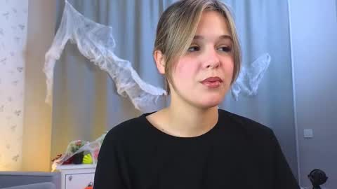 Michelle online show from 30, 10, 2025