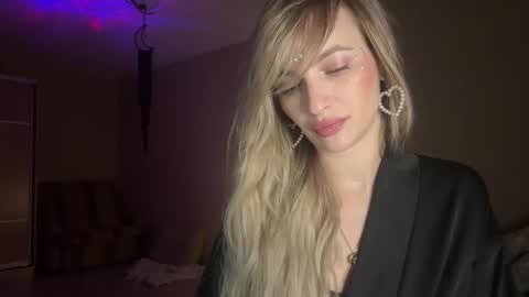 glamour_rogue online show from 21, 12, 2025