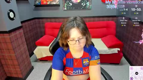 glimmer_goddesss online show from 2, 10, 2025