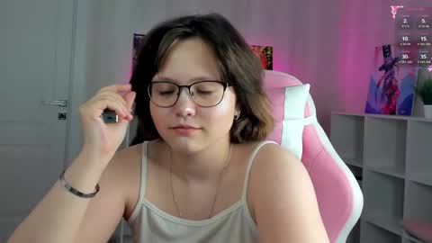 glimmer_goddesss online show from 5, 11, 2025