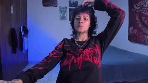 Snapshot of glitch_doll chatting on 10, 11, 2025 NYX online show from 10, 11, 2025