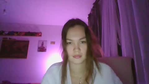 glitter_doll online show from 10, 1, 2025