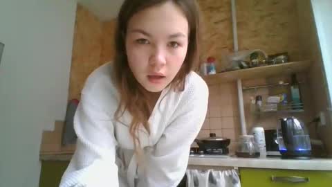 glitter_doll online show from 13, 1, 2025