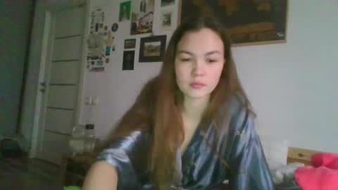 glitter_doll online show from 22, 1, 2025
