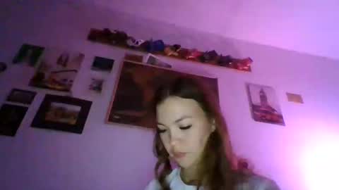 glitter_doll online show from 31, 1, 2025