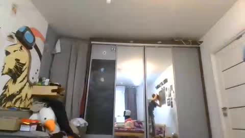 glitter_doll online show from 5, 2, 2025