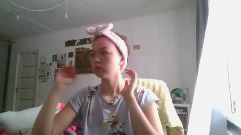 glitter_doll online show from 16, 2, 2025
