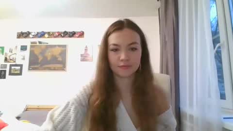 glitter_doll online show from 1, 3, 2025