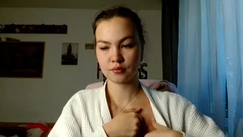 glitter_doll online show from 30, 9, 2025