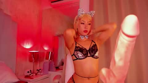 Gloomy Sweetness online show from 21, 11, 2025