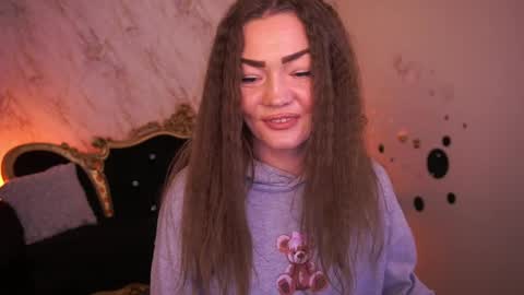 Snapshot of glow_kitten chatting on 2, 4, 2026 glow_kitten online show from 2, 4, 2026