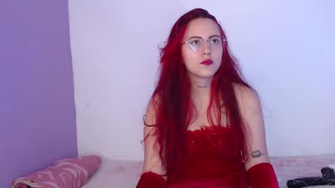 Snapshot of goddess_allison chatting on 26, 12, 2024 goddess_allison online show from 26, 12, 2024