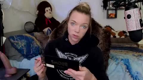 Patricia Mars           Goddess of Mars twitter thegoddessmindy online show from 6, 11, 2025