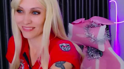 Snapshot of goddess_stars chatting on 5, 2, 2026 Katarina online show from 5, 2, 2026