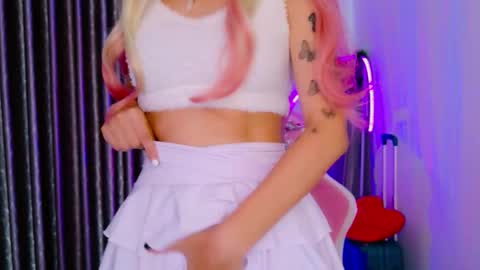 Snapshot of goddess_stars chatting on 7, 2, 2026 Katarina online show from 7, 2, 2026