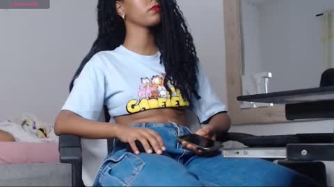 Snapshot of goddess_valen chatting on 4, 12, 2025 goddess_valen online show from 4, 12, 2025