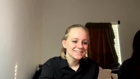 feyaa22 online show from 5, 12, 2024