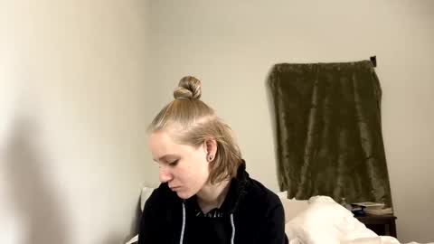 feyaa22 online show from 9, 12, 2024