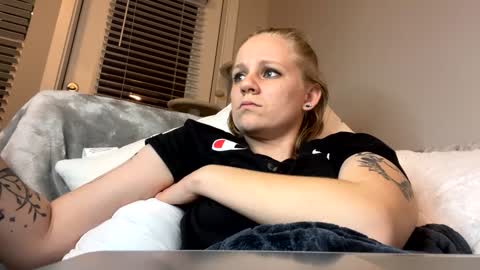 feyaa22 online show from 13, 12, 2024