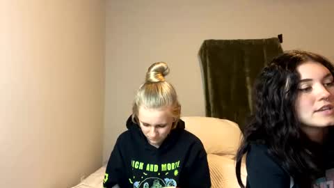 feyaa22 online show from 13, 12, 2024