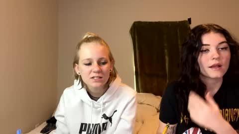 feyaa22 online show from 15, 12, 2024