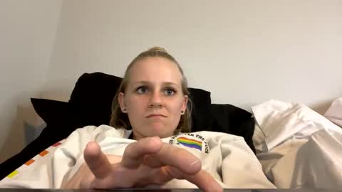 feyaa22 online show from 18, 12, 2024