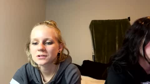 feyaa22 online show from 20, 12, 2024