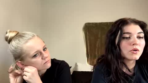 feyaa22 online show from 20, 12, 2024