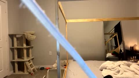 feyaa22 online show from 10, 1, 2025