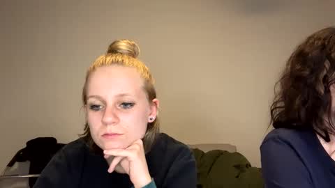 feyaa22 online show from 11, 1, 2025