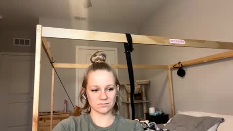 feyaa22 online show from 22, 1, 2025