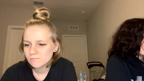 feyaa22 online show from 26, 1, 2025