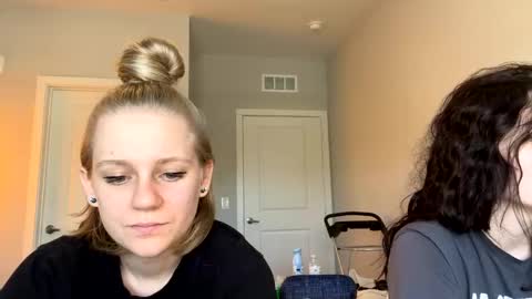 feyaa22 online show from 26, 1, 2025