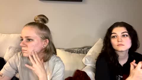 feyaa22 online show from 9, 2, 2025