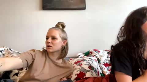 feyaa22 online show from 9, 2, 2025