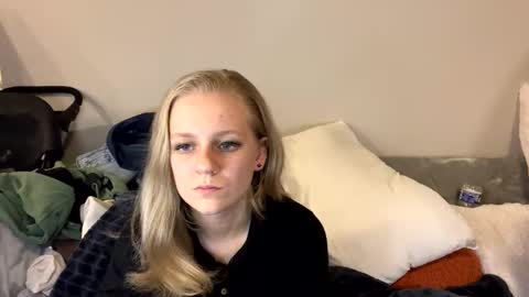 feyaa22 online show from 16, 2, 2025