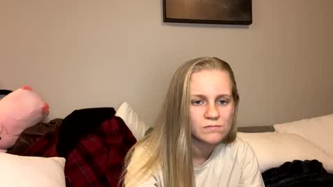 feyaa22 online show from 20, 2, 2025