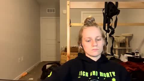 feyaa22 online show from 25, 2, 2025