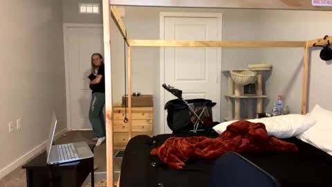 feyaa22 online show from 2, 3, 2025