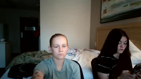 feyaa22 online show from 11, 9, 2025