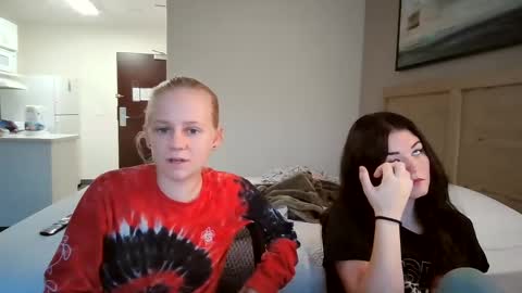 feyaa22 online show from 14, 9, 2025