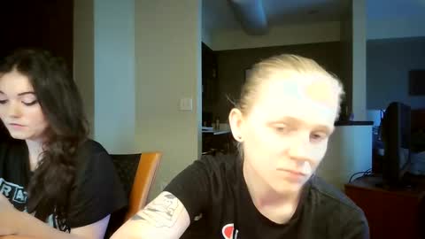 feyaa22 online show from 17, 9, 2025