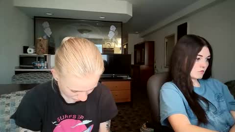 feyaa22 online show from 24, 9, 2025