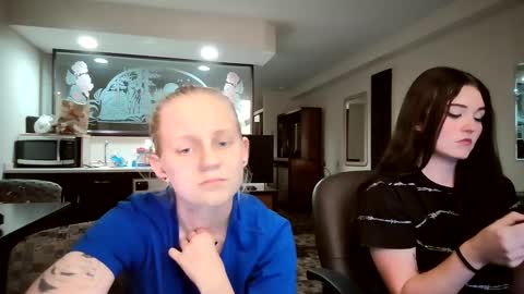 feyaa22 online show from 27, 9, 2025