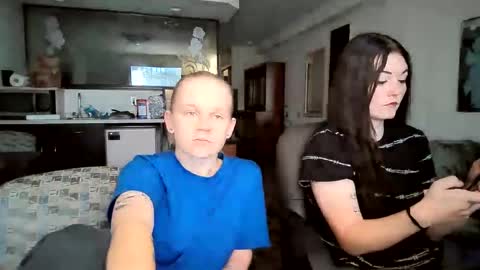 feyaa22 online show from 27, 9, 2025