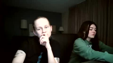 feyaa22 online show from 15, 12, 2025